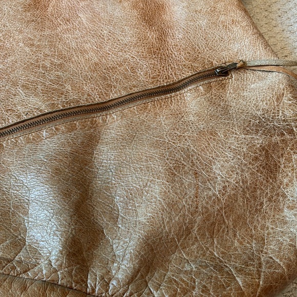 Anna Corinna distressed leather purse with multiple pockets in good condition - Picture 3 of 5